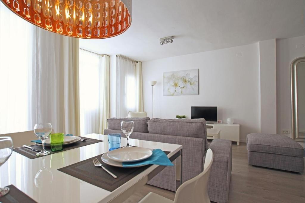 Warm Sands Apartment By Hello Homes Сіджас Екстер'єр фото